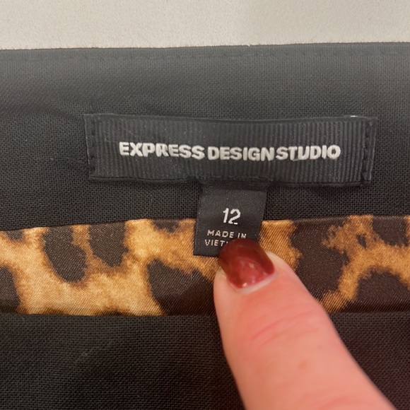 Express black straight business casual pencil skirt size 12 fully lined - Picture 4 of 4